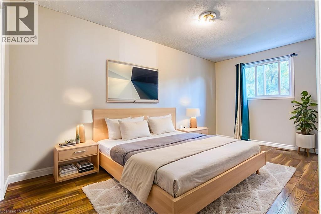 6548 Laguna Court, Niagara Falls, Ontario  L2H 2W3 - Photo 18 - 40814403