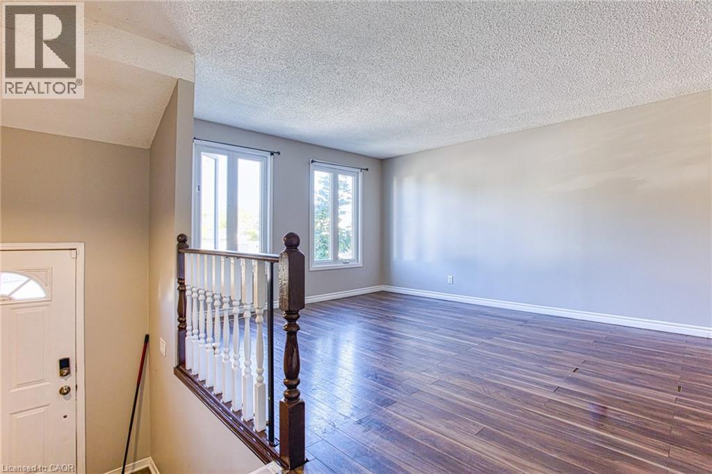 6548 Laguna Court, Niagara Falls, Ontario  L2H 2W3 - Photo 5 - 40814403