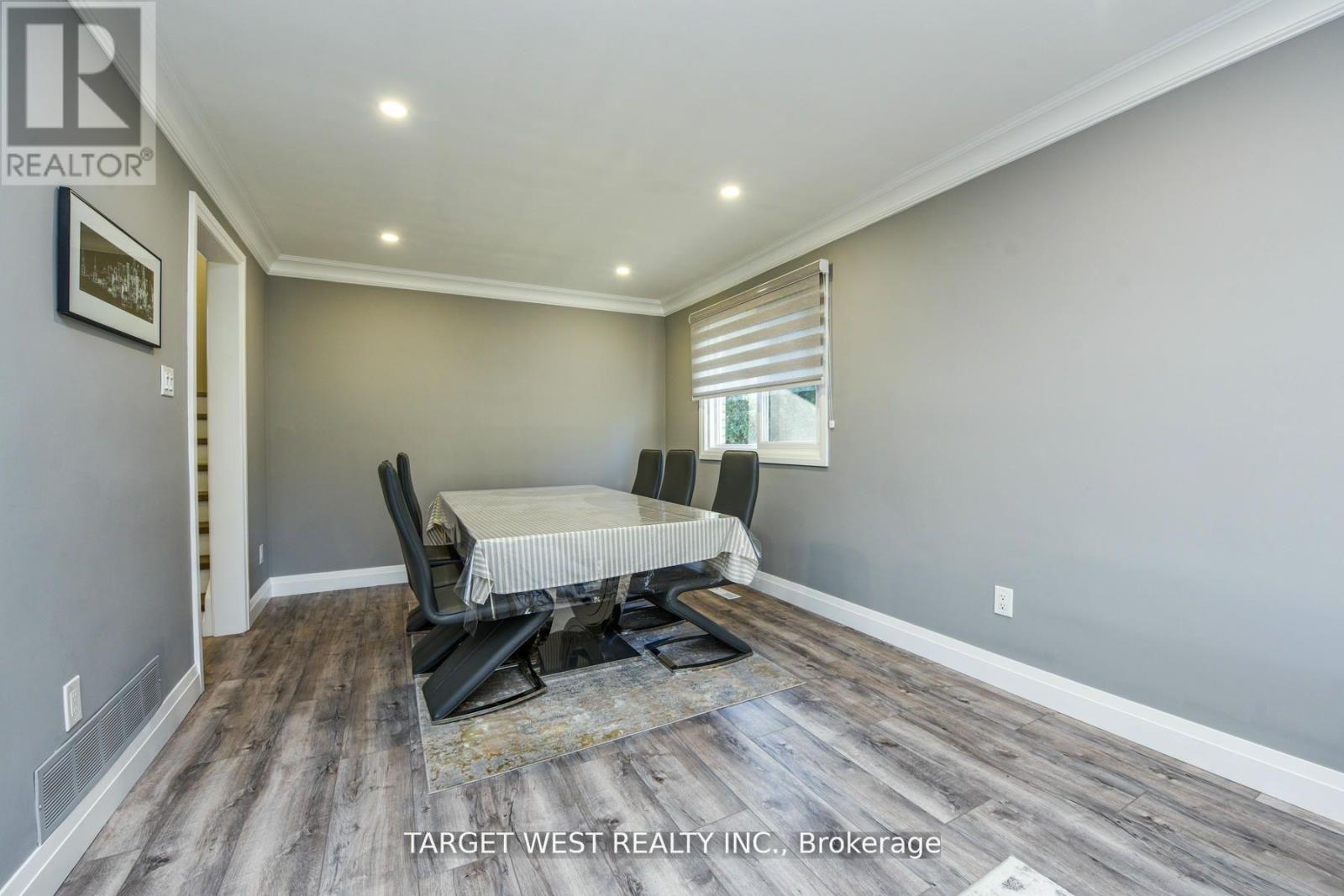 1443 Saginaw Crescent, Mississauga, Ontario  L5H 1X4 - Photo 19 - W12915480