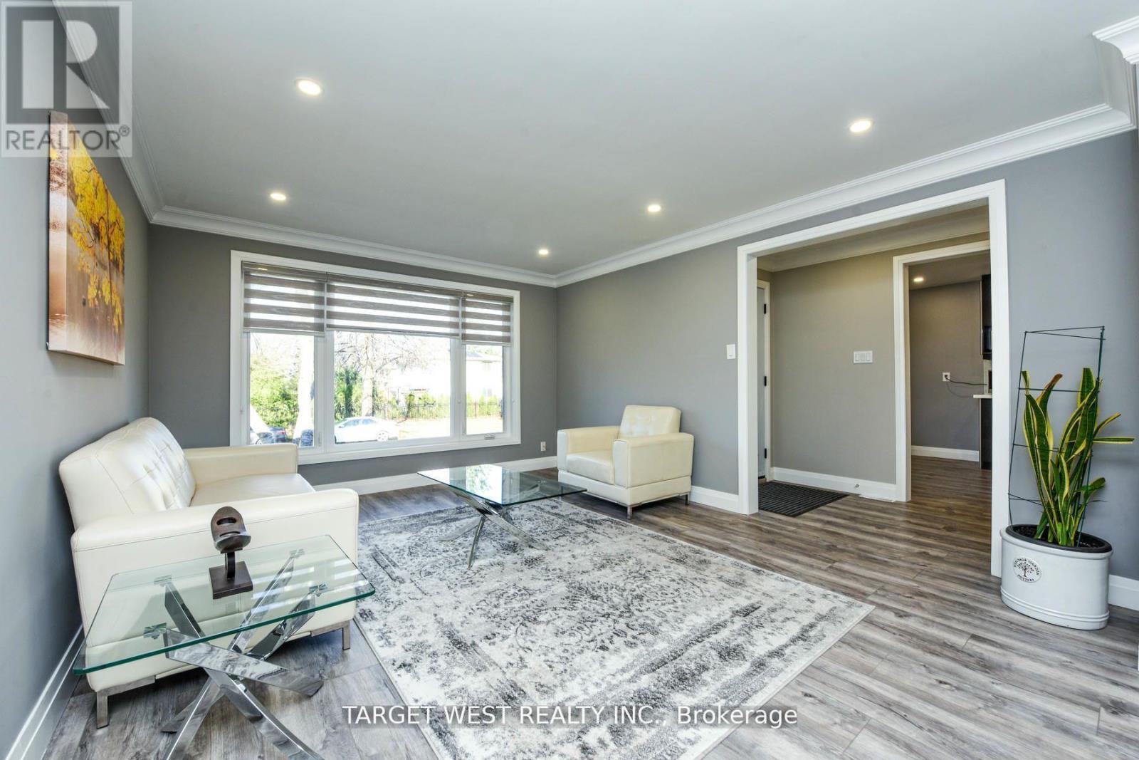 1443 Saginaw Crescent, Mississauga, Ontario  L5H 1X4 - Photo 23 - W12915480