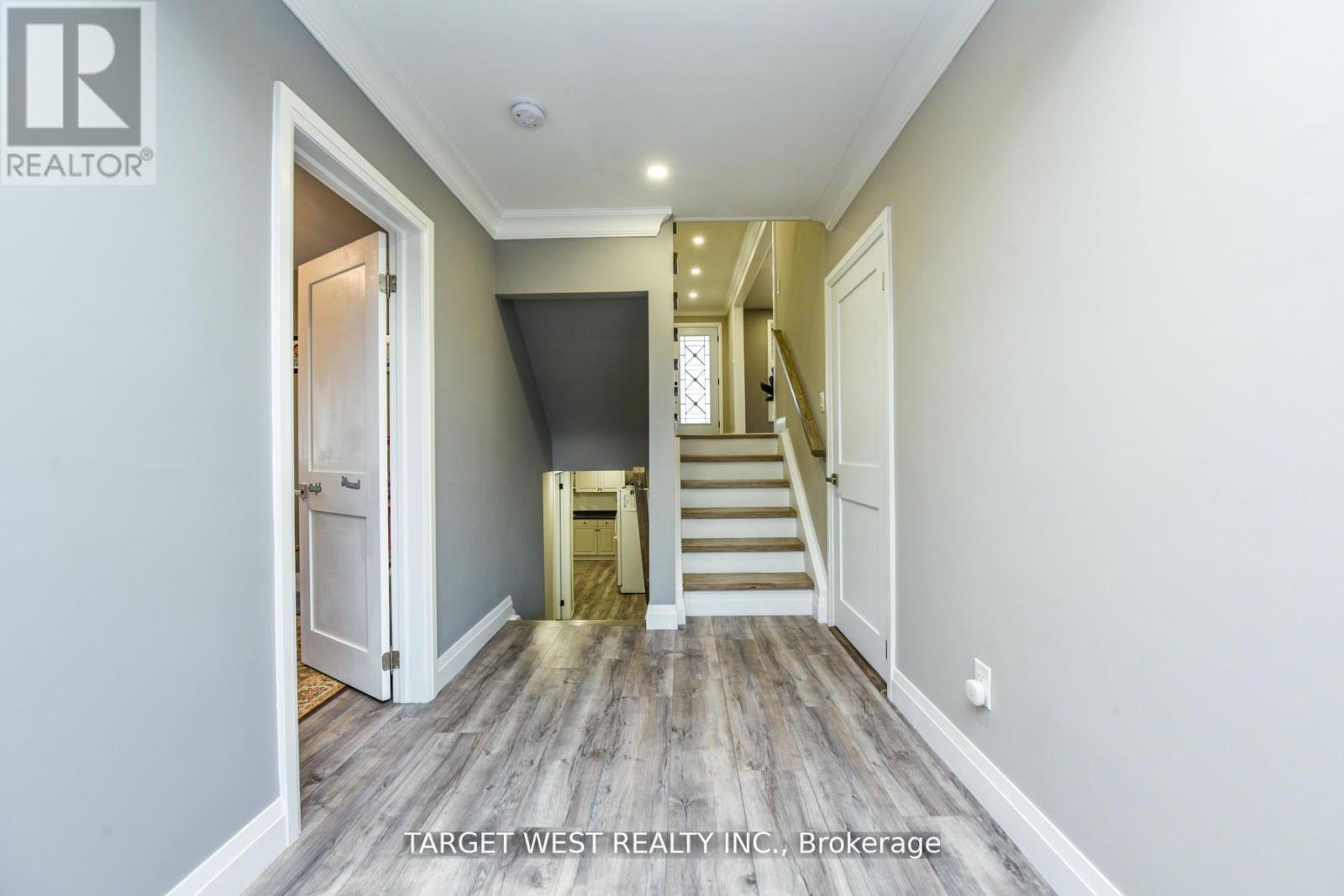 1443 Saginaw Crescent, Mississauga, Ontario  L5H 1X4 - Photo 30 - W12915480