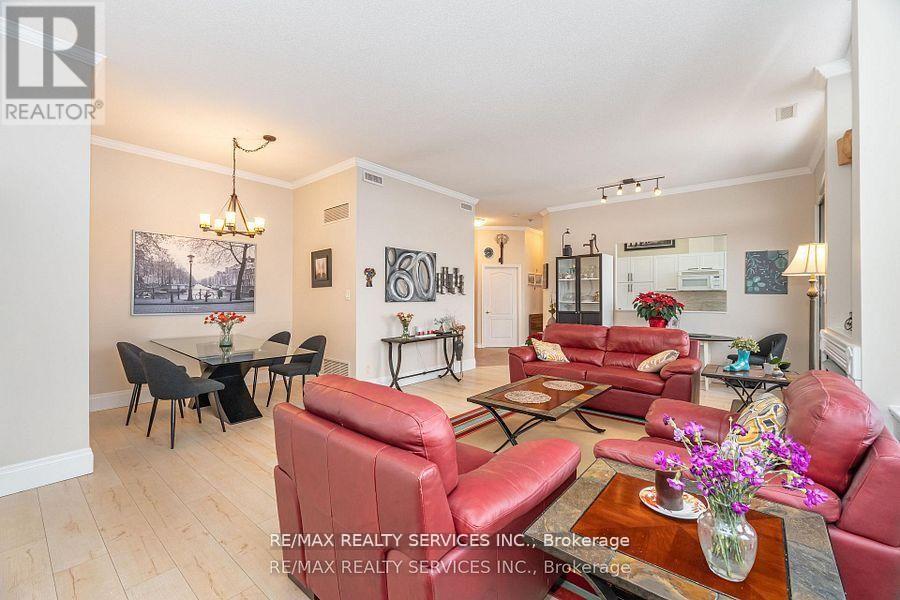 Ph03 - 7 Dayspring Circle, Brampton, Ontario  L6P 1B8 - Photo 12 - W12915500