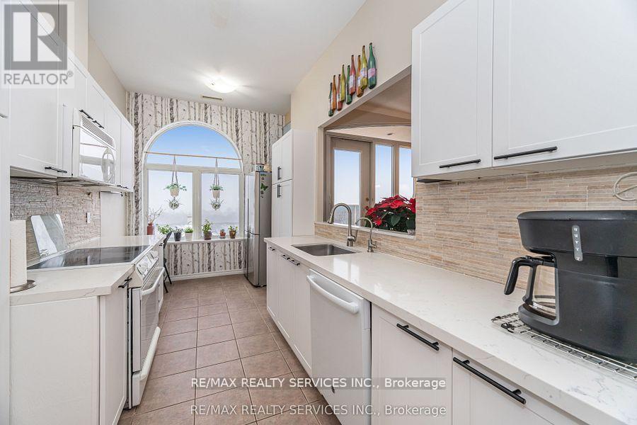 Ph03 - 7 Dayspring Circle, Brampton, Ontario  L6P 1B8 - Photo 17 - W12915500