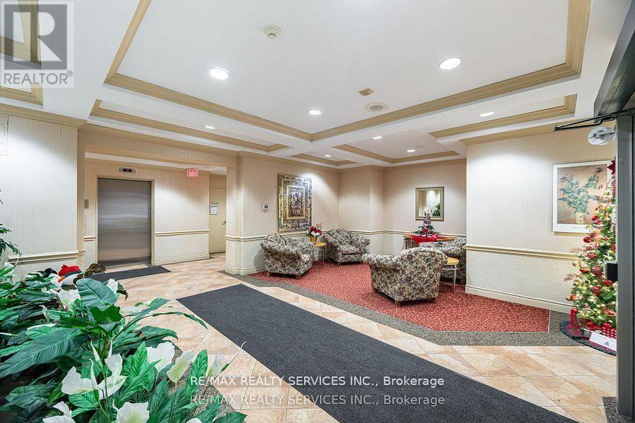 Ph03 - 7 Dayspring Circle, Brampton, Ontario  L6P 1B8 - Photo 4 - W12915500