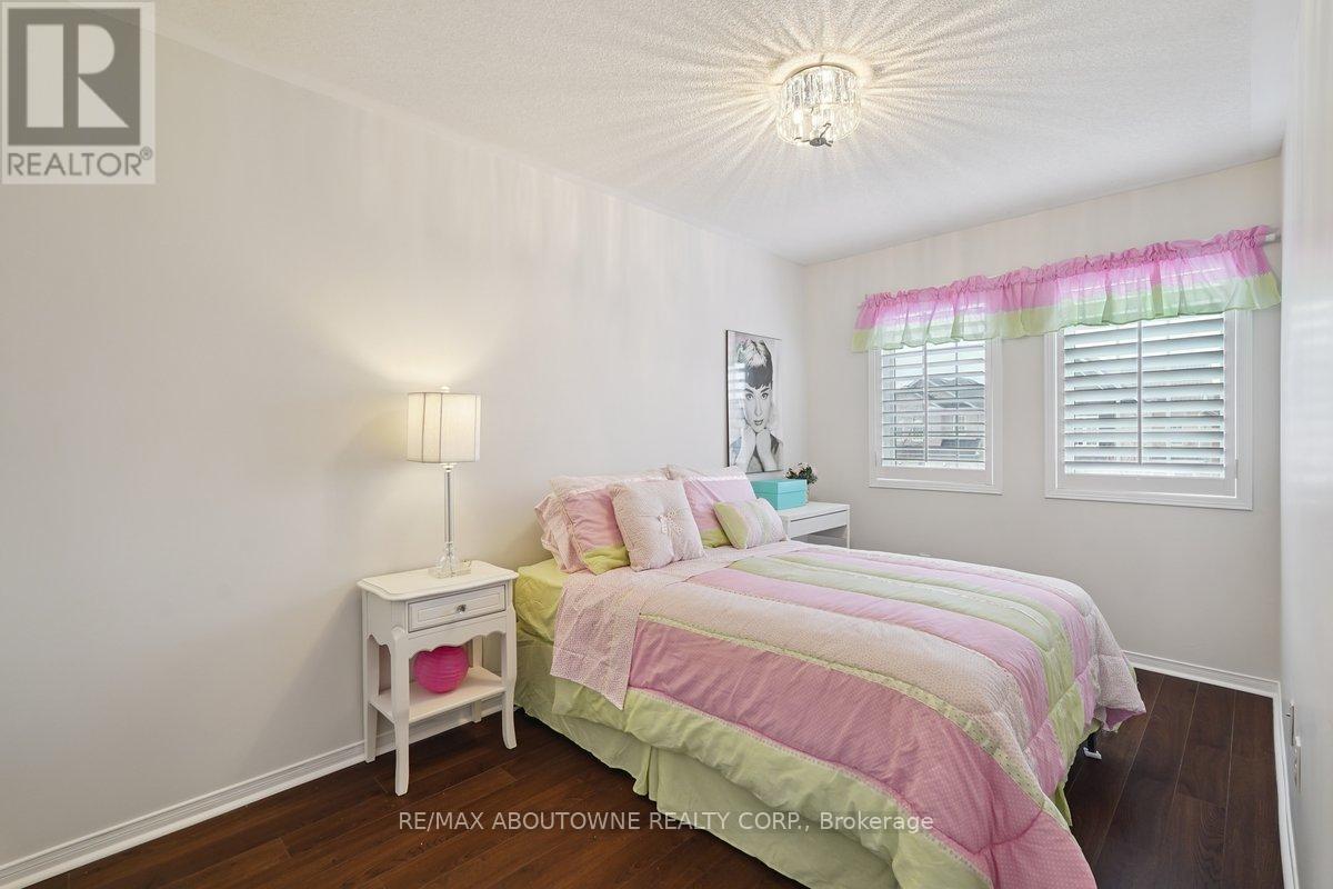 764 Bethany Crescent, Mississauga, Ontario  L5V 3B8 - Photo 18 - W12915504