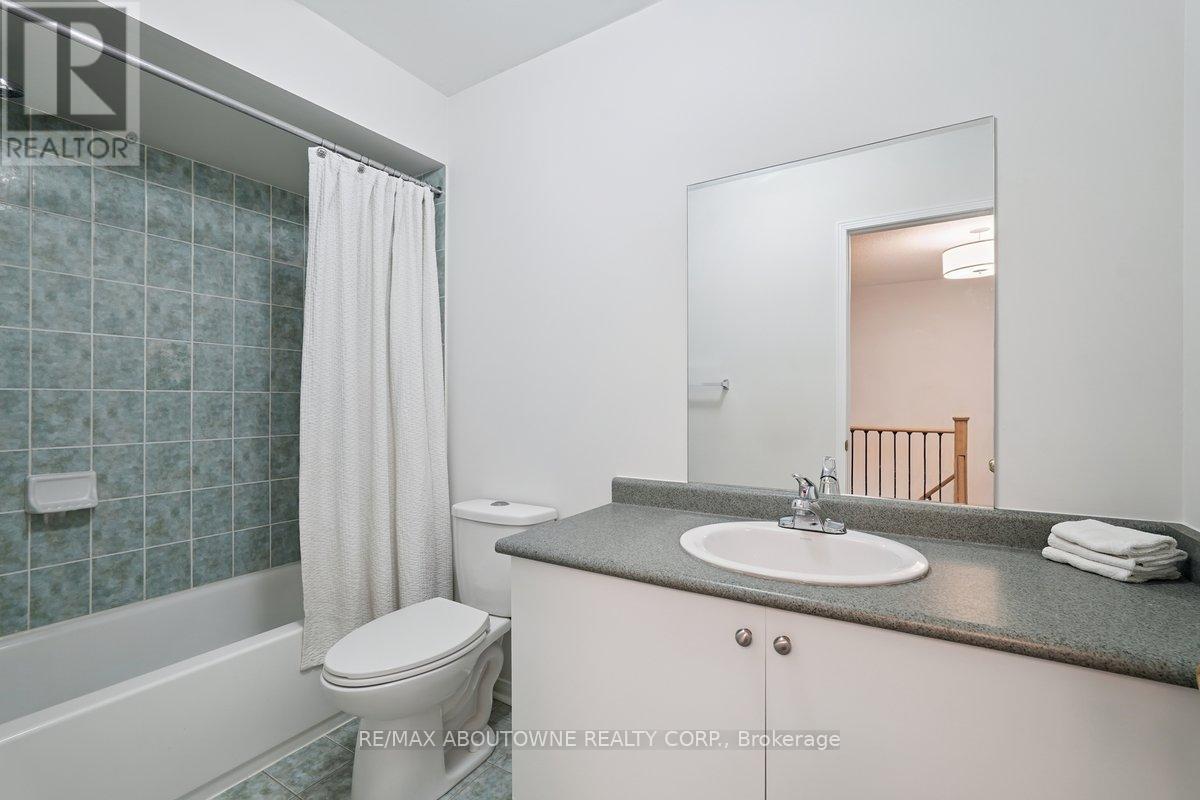 764 Bethany Crescent, Mississauga, Ontario  L5V 3B8 - Photo 20 - W12915504