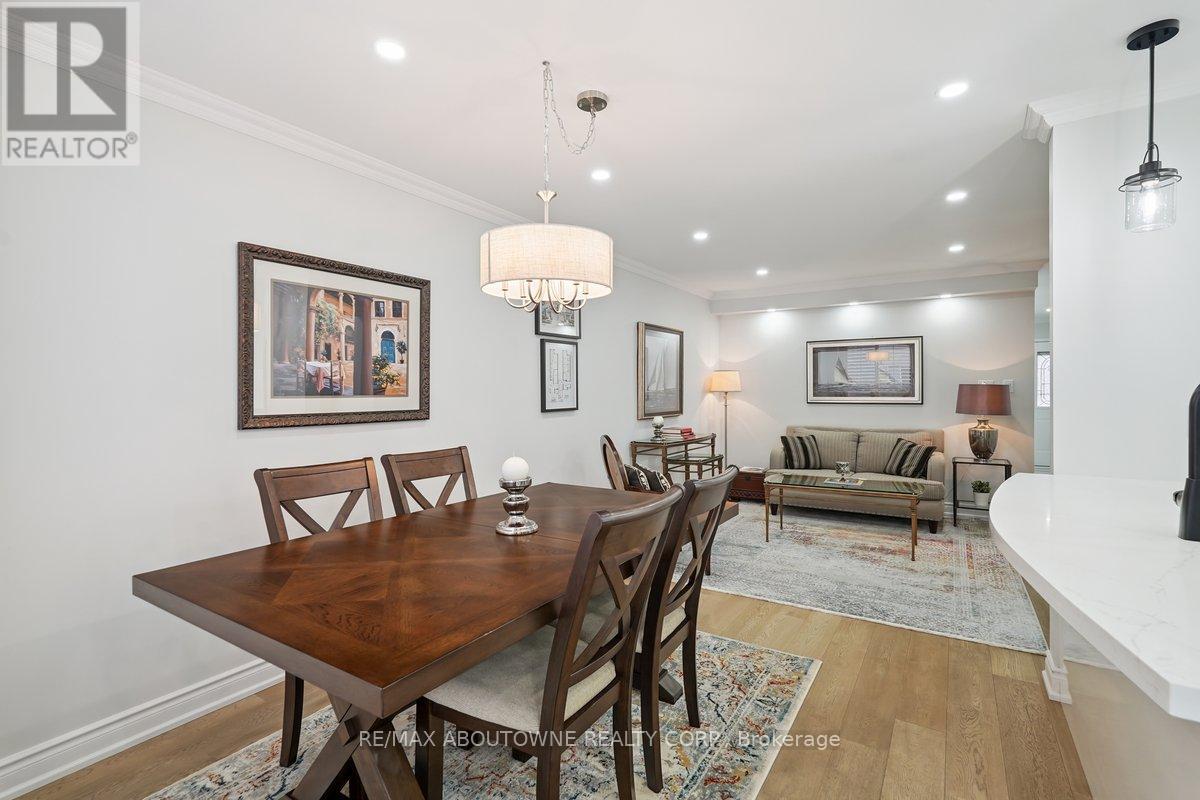 764 Bethany Crescent, Mississauga, Ontario  L5V 3B8 - Photo 8 - W12915504