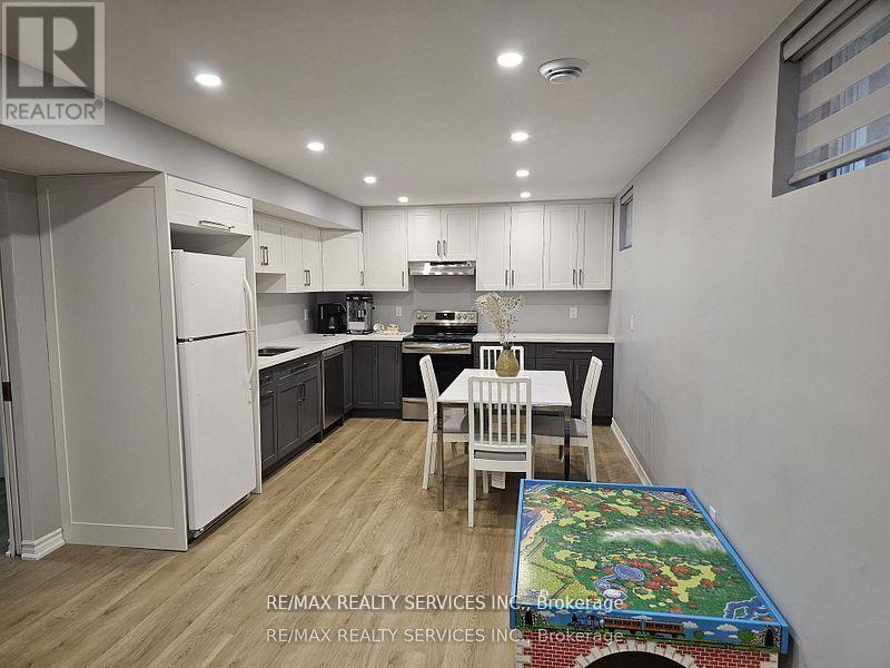 Bsmt - 35 Curtis Drive, Brampton, Ontario  L6Y 2J6 - Photo 4 - W12915544