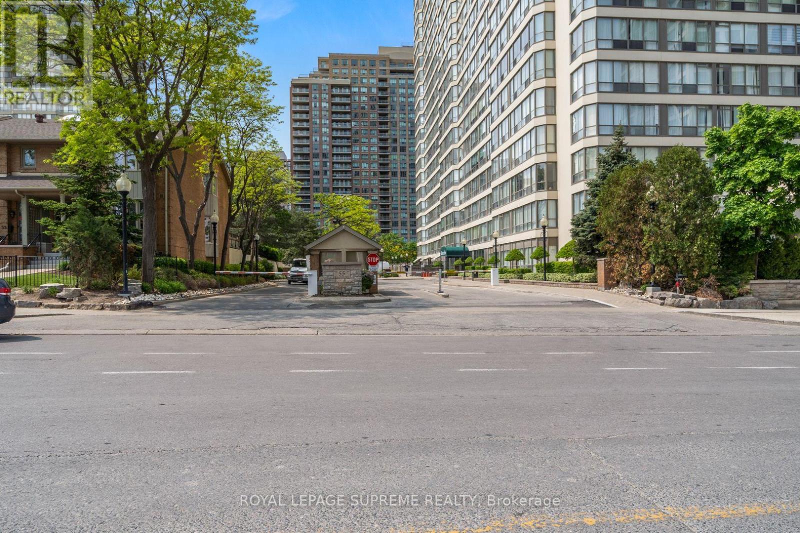 914 - 55 Elm Drive W, Mississauga, Ontario  L5B 3Z3 - Photo 34 - W12915588