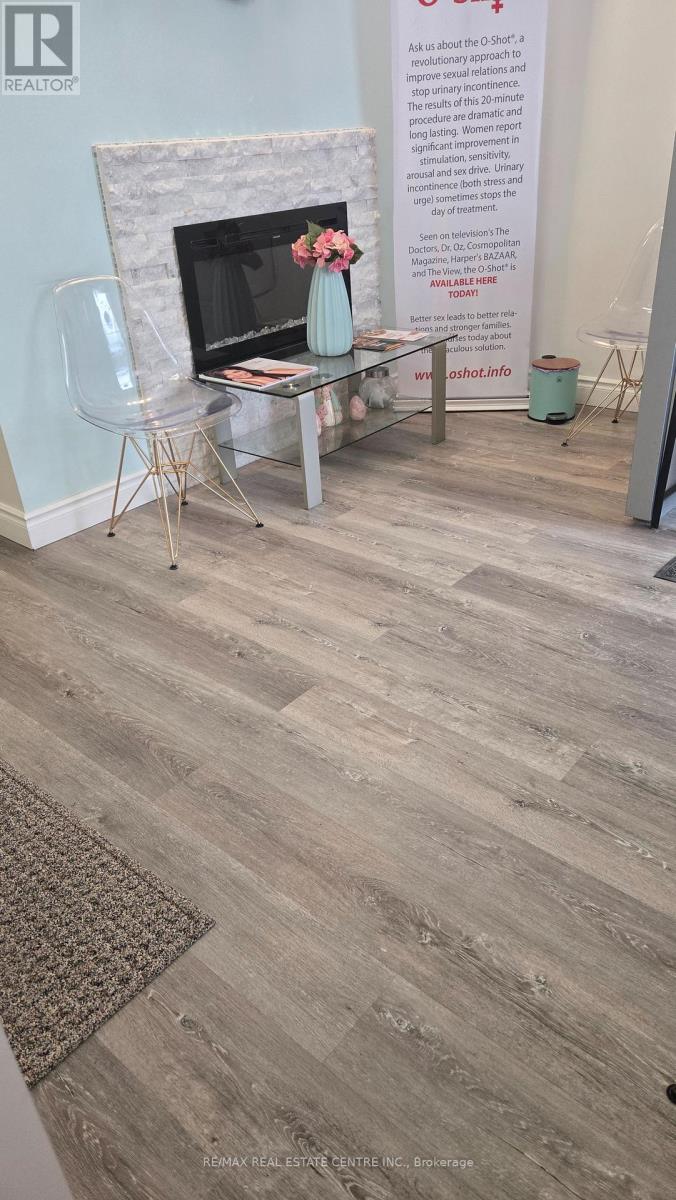 5 - 1 Queensgate Boulevard, Caledon, Ontario  L7E 2X7 - Photo 1 - W12915612