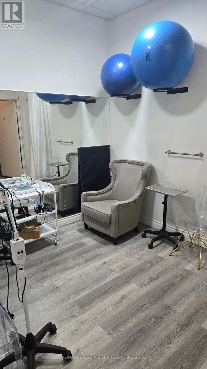 5 - 1 Queensgate Boulevard, Caledon, Ontario  L7E 2X7 - Photo 12 - W12915612