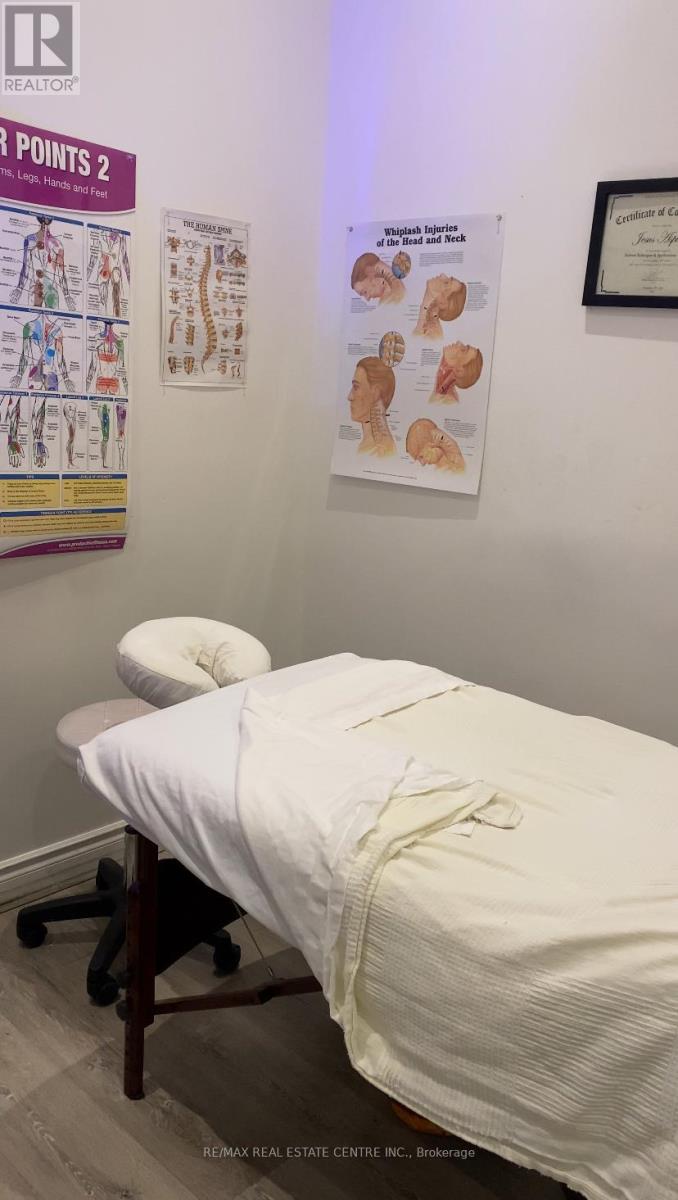 5 - 1 Queensgate Boulevard, Caledon, Ontario  L7E 2X7 - Photo 9 - W12915612