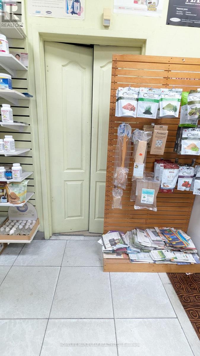 15 A - 1901 Weston Road, Toronto, Ontario  M9N 3P5 - Photo 37 - W12915616