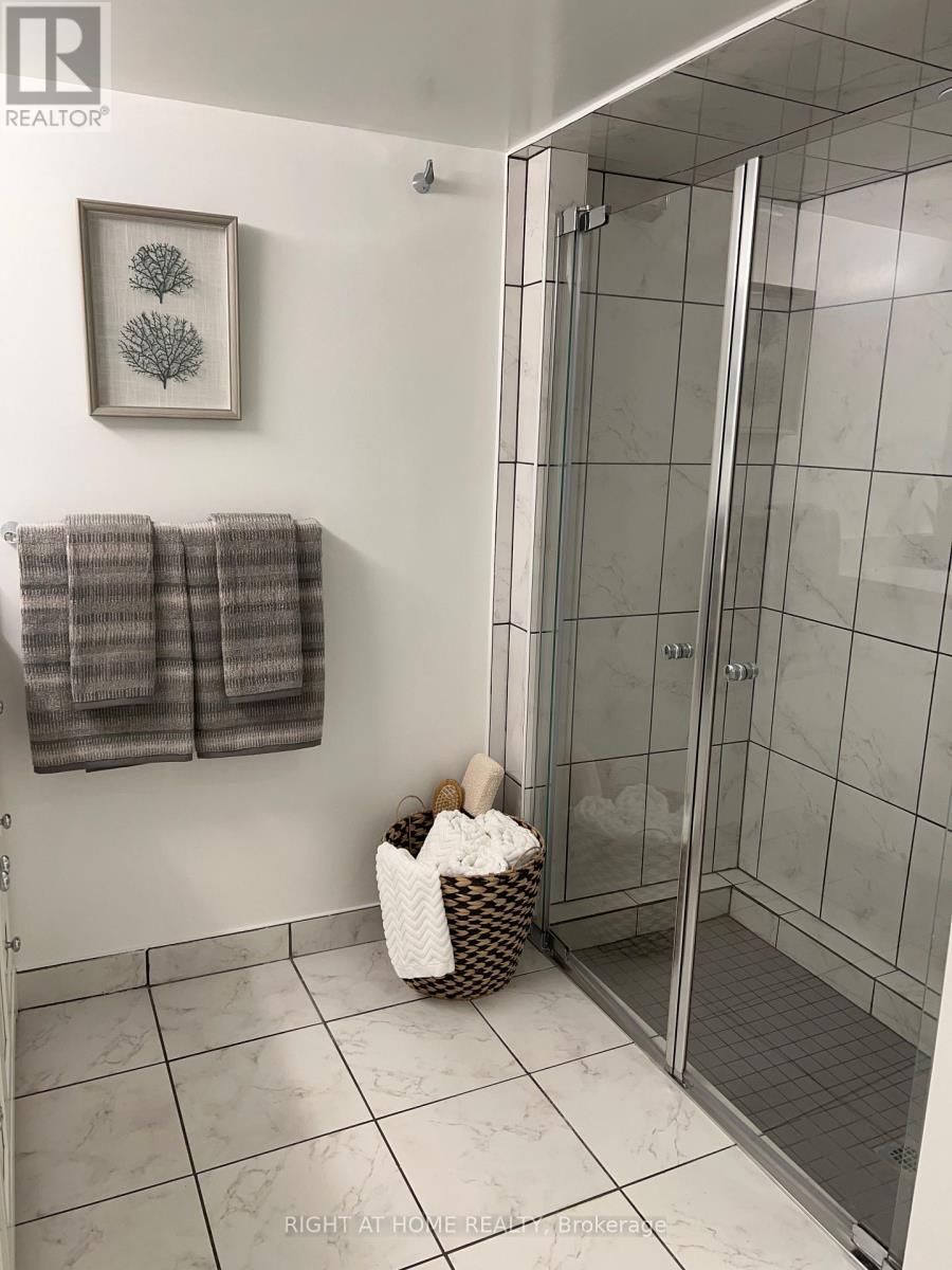 Bsmt - 76 Glendale Avenue, Toronto, Ontario  M6R 2T1 - Photo 5 - W12915642