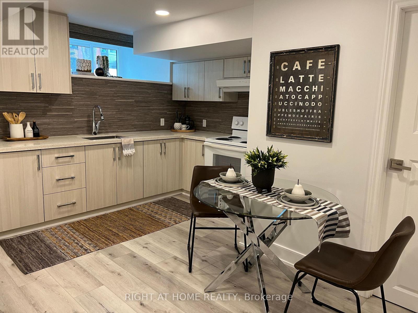 Bsmt - 76 Glendale Avenue, Toronto, Ontario  M6R 2T1 - Photo 9 - W12915642