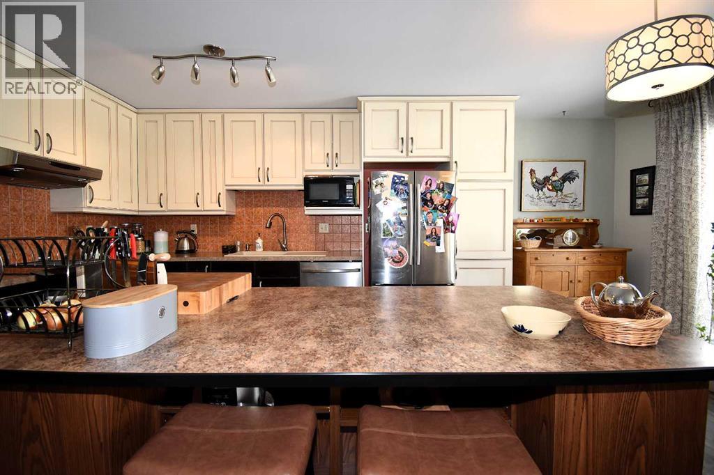 103b Laurel Square, Hinton, Alberta  T7V 1P3 - Photo 12 - A2295362