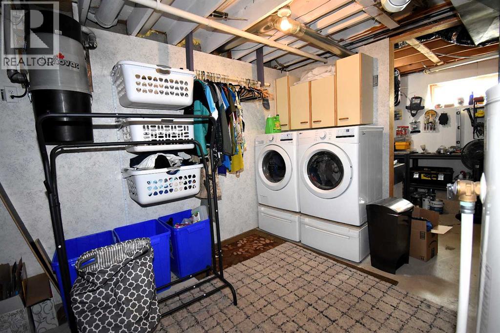 103b Laurel Square, Hinton, Alberta  T7V 1P3 - Photo 33 - A2295362