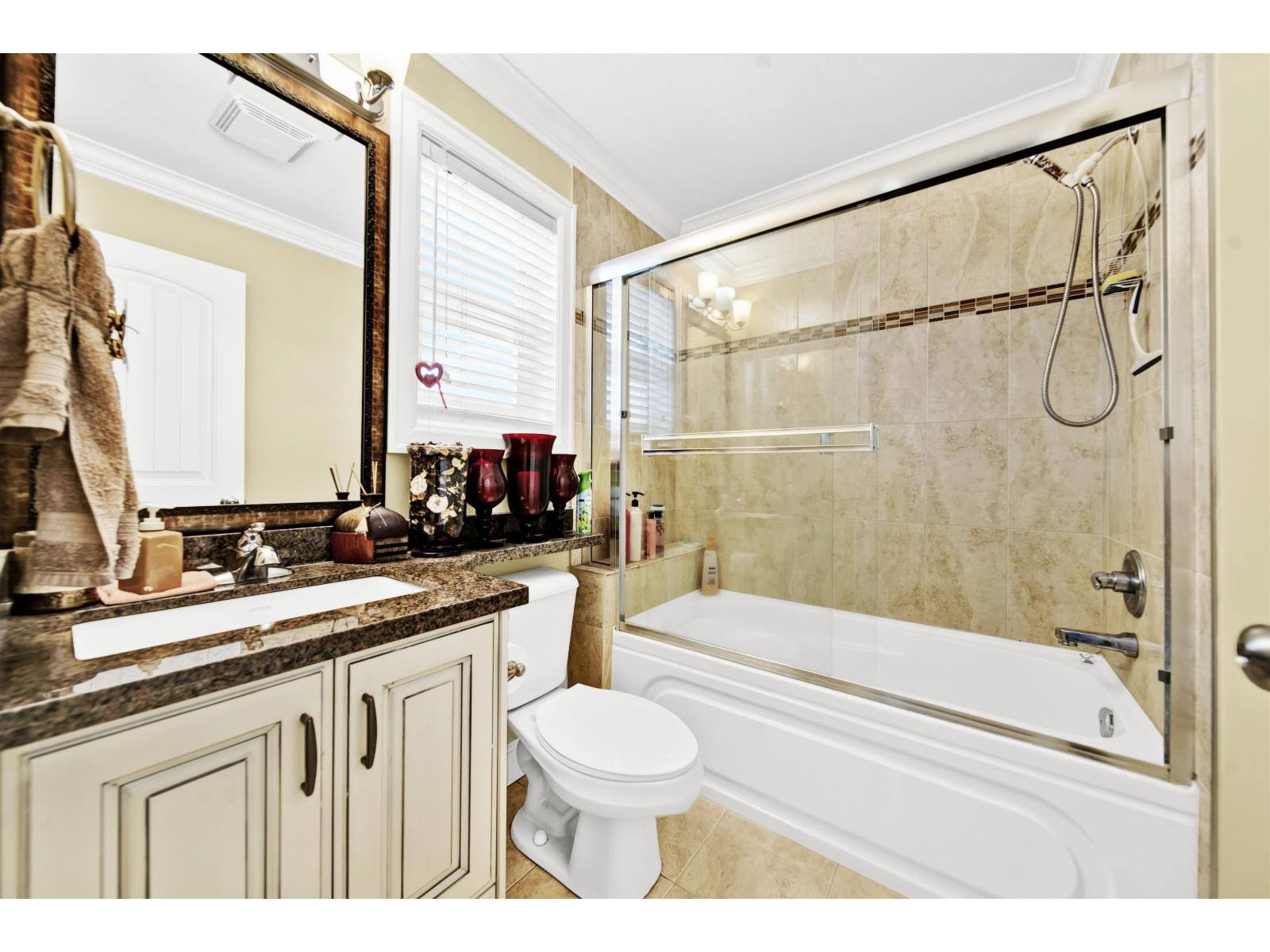 14049 Grosvenor Road, Surrey, British Columbia V3R 5G6 - Photo 23 - R3098456