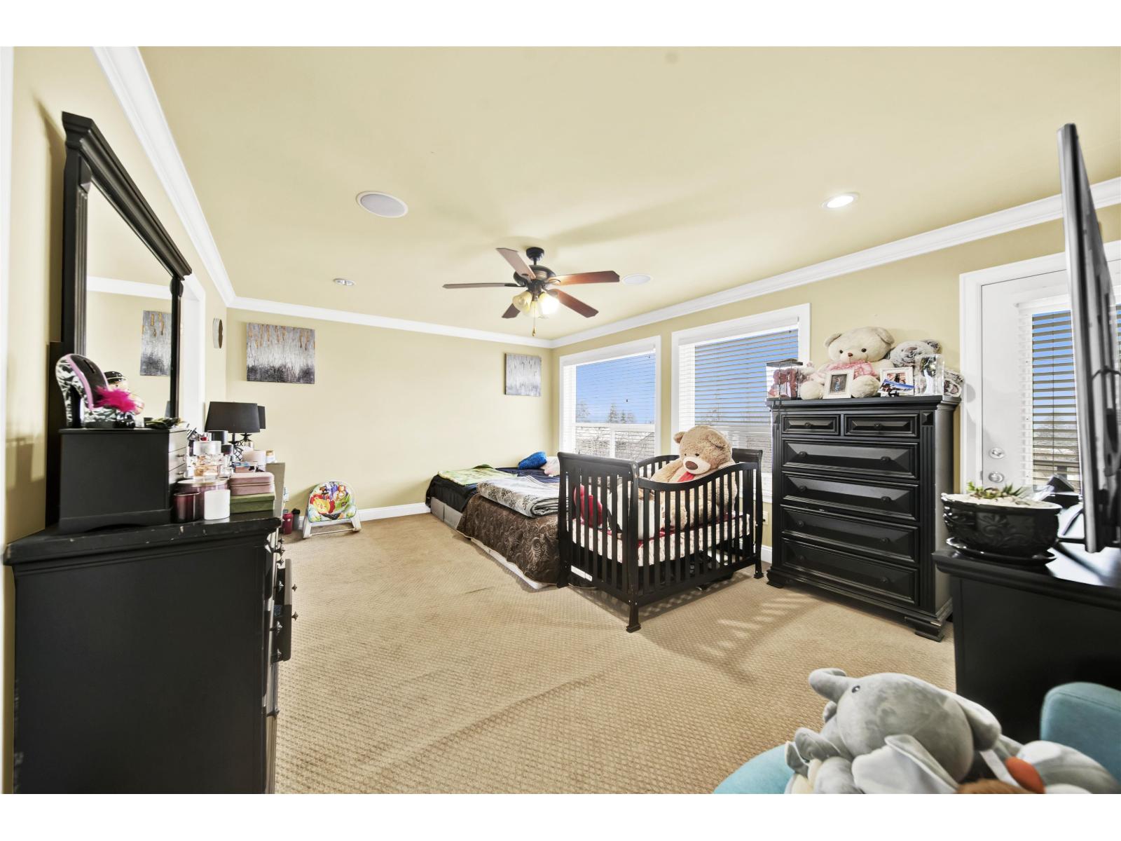 14049 Grosvenor Road, Surrey, British Columbia V3R 5G6 - Photo 15 - R3098456