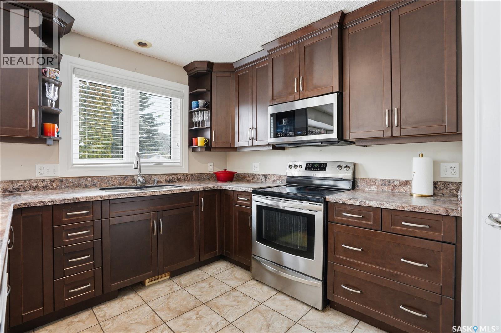 1110 Hurley Way, Saskatoon, Saskatchewan  S7N 4J7 - Photo 21 - SK031169