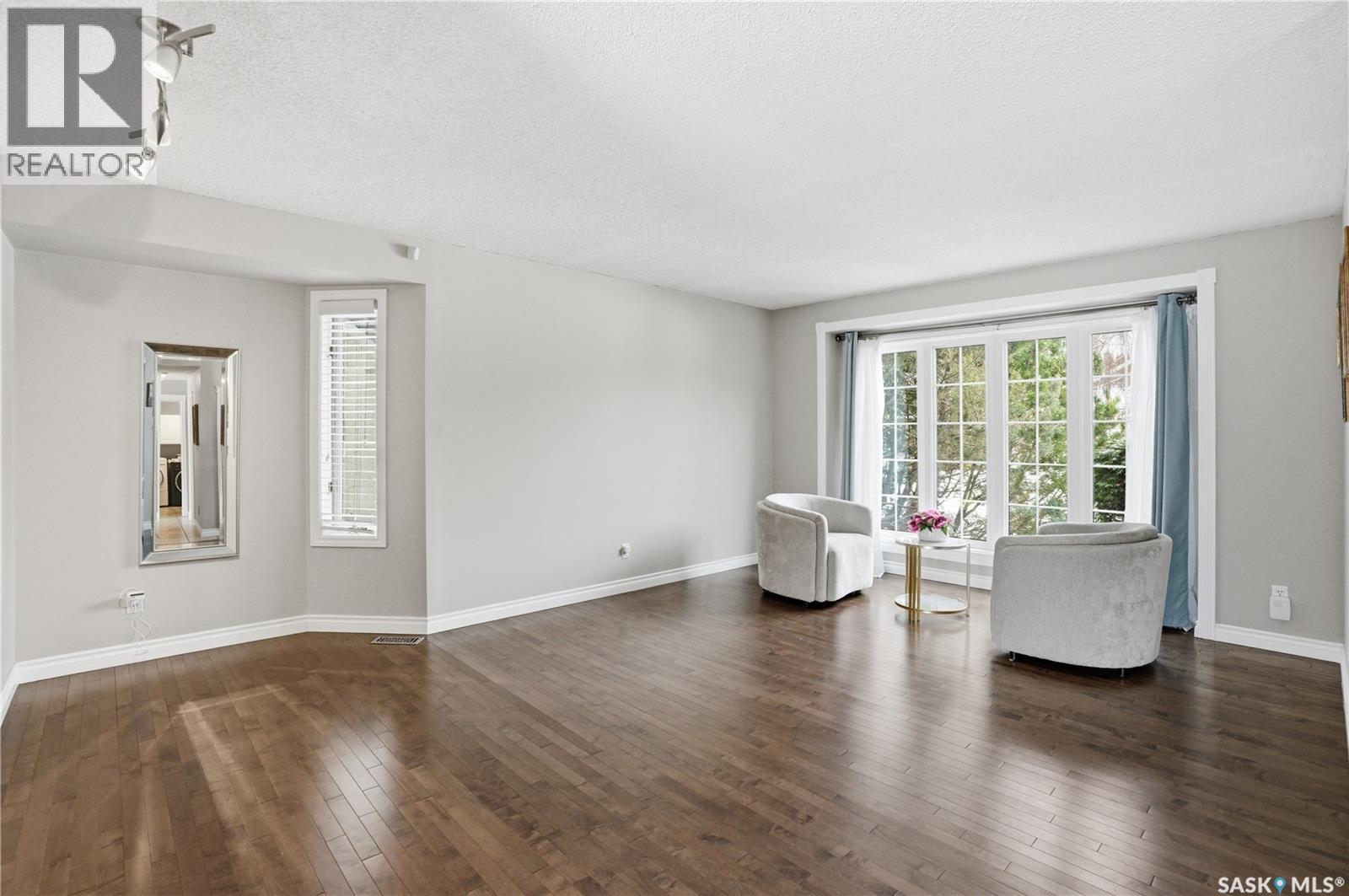 1110 Hurley Way, Saskatoon, Saskatchewan  S7N 4J7 - Photo 6 - SK031169