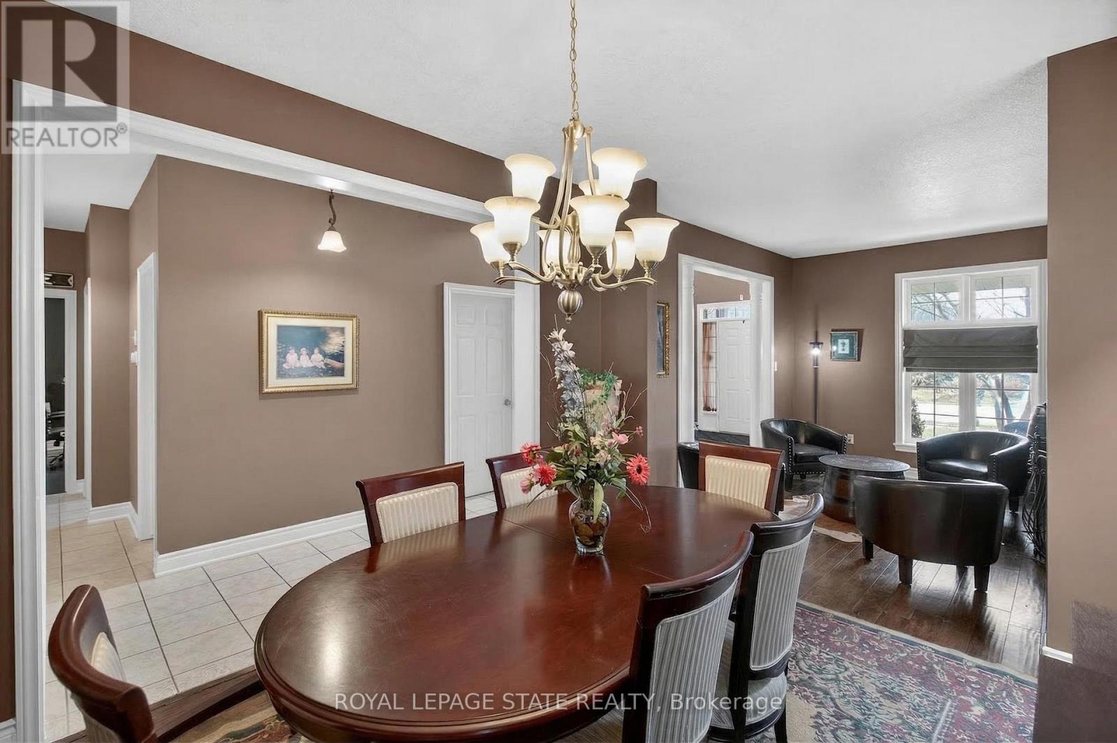 20 Gristmill Place, Hamilton, Ontario  L9G 5C9 - Photo 10 - X12915490