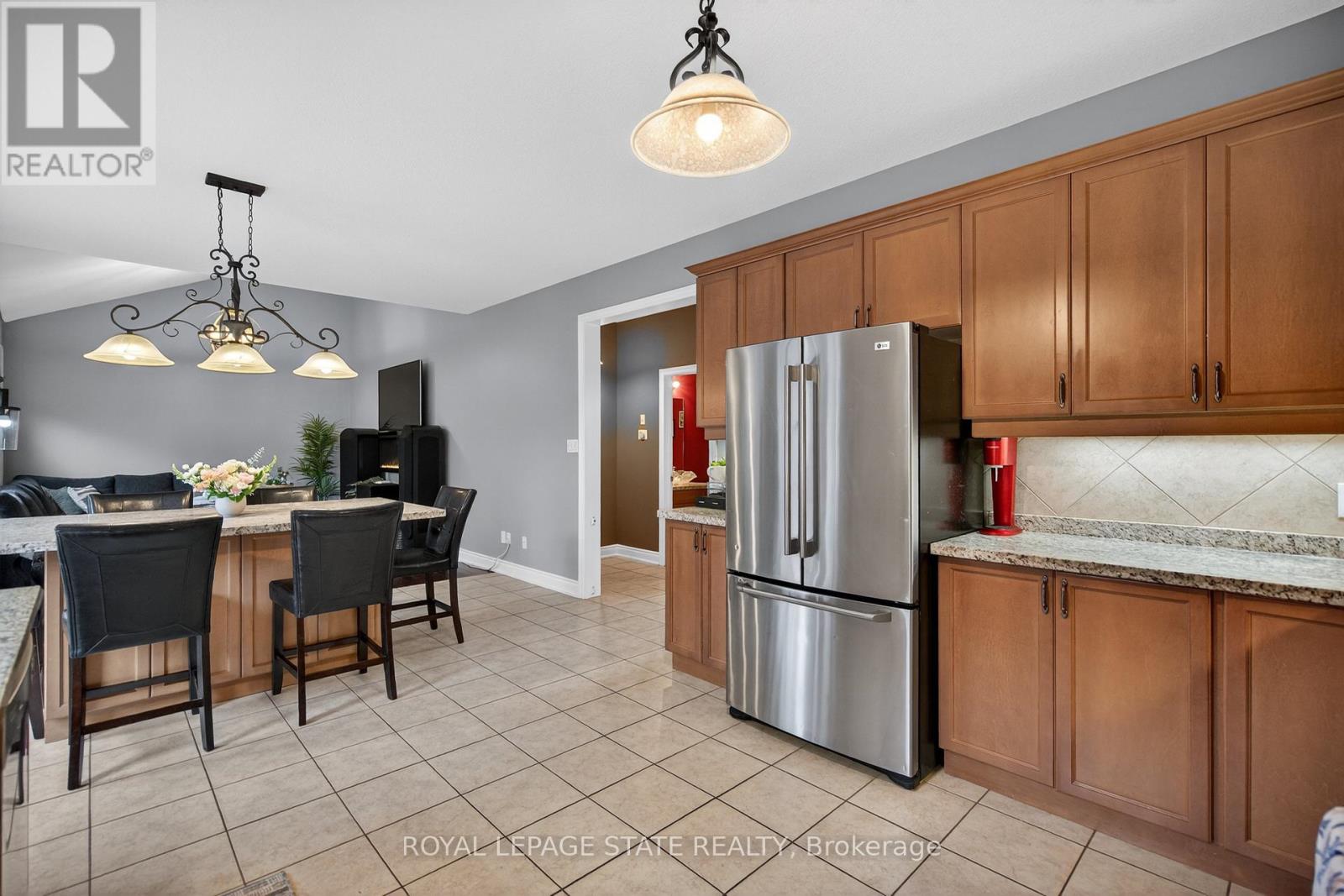 20 Gristmill Place, Hamilton, Ontario  L9G 5C9 - Photo 15 - X12915490