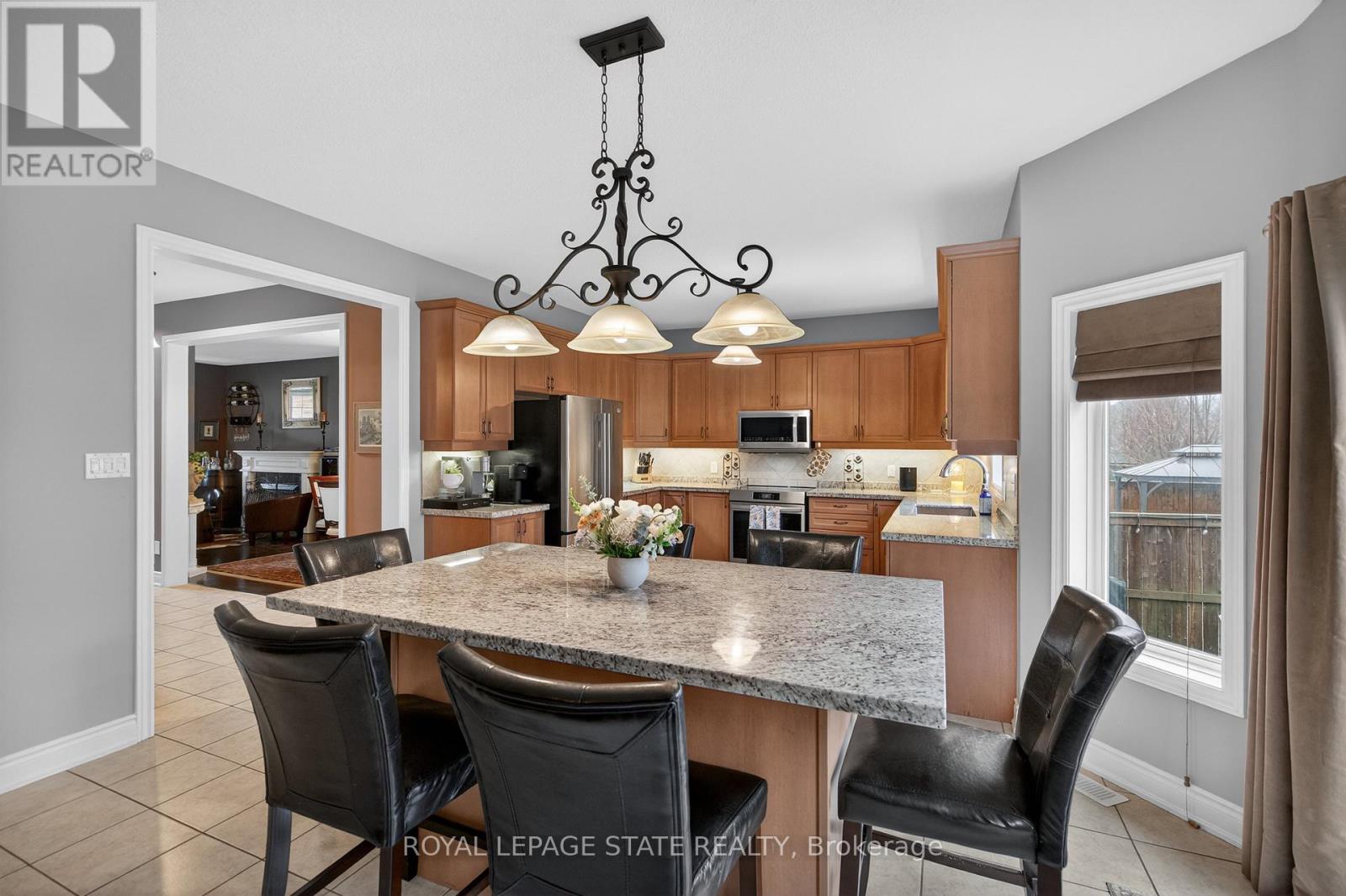 20 Gristmill Place, Hamilton, Ontario  L9G 5C9 - Photo 19 - X12915490