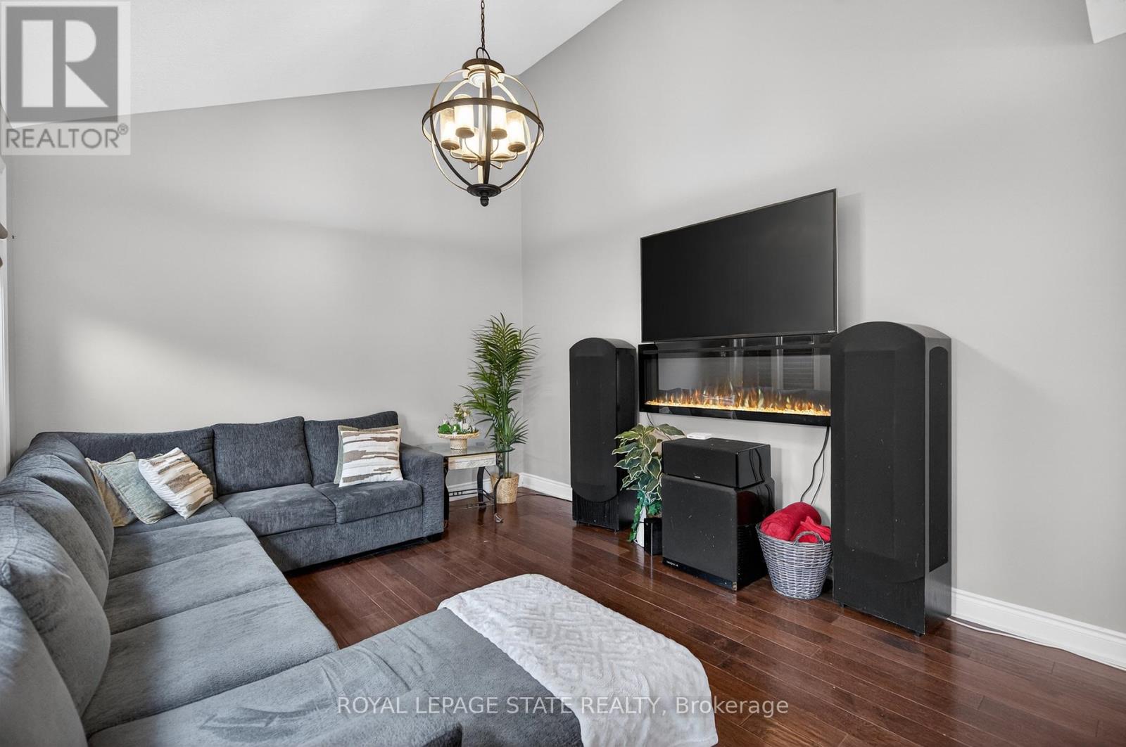 20 Gristmill Place, Hamilton, Ontario  L9G 5C9 - Photo 21 - X12915490