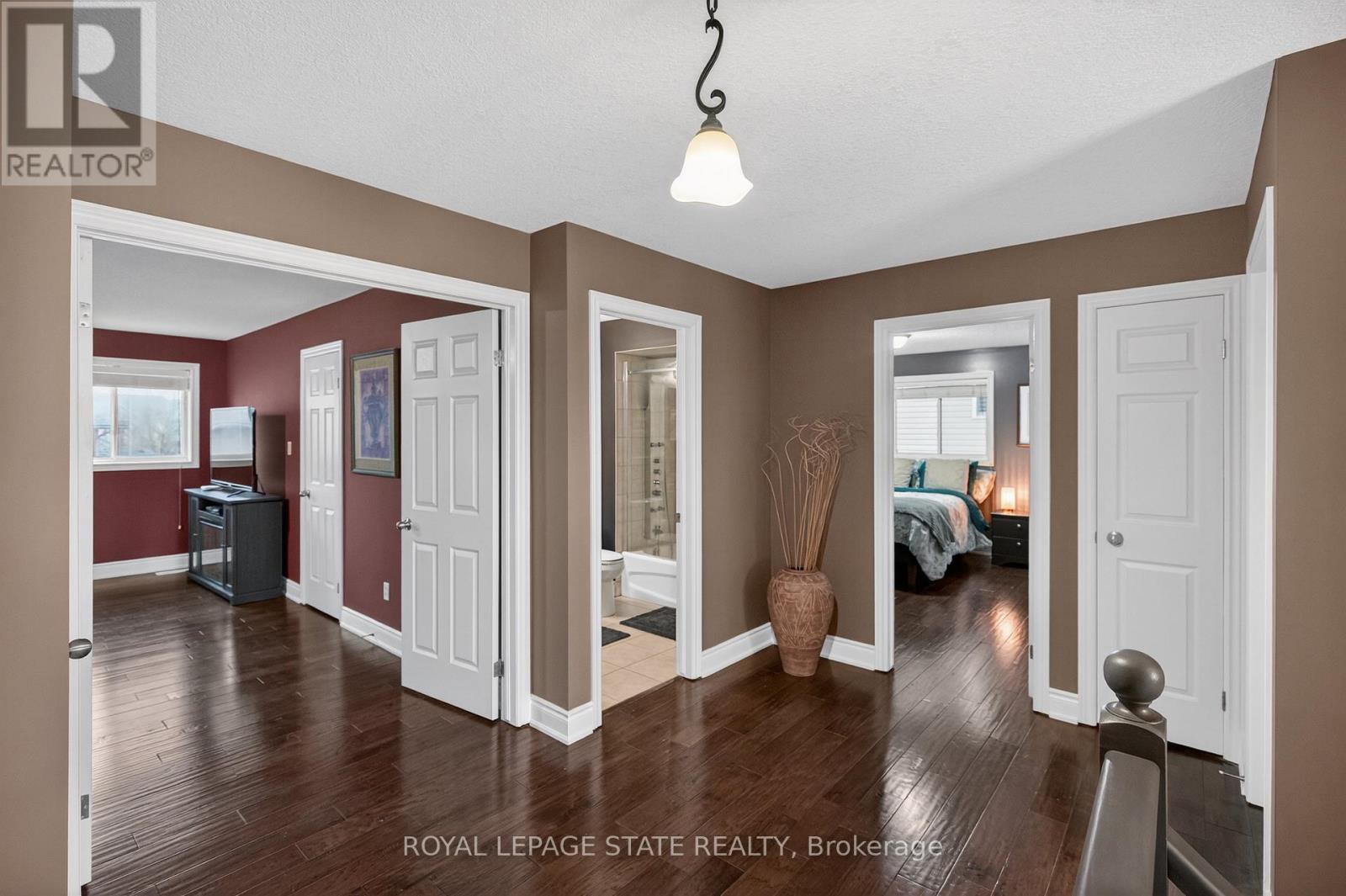 20 Gristmill Place, Hamilton, Ontario  L9G 5C9 - Photo 29 - X12915490