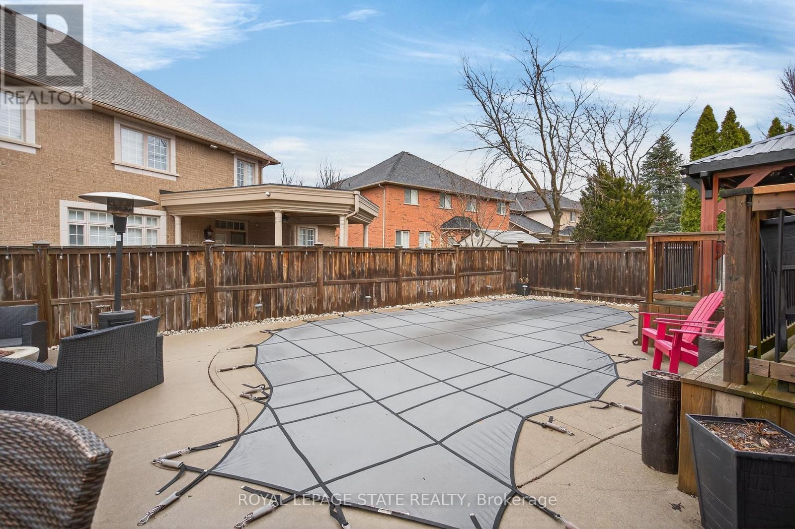 20 Gristmill Place, Hamilton, Ontario  L9G 5C9 - Photo 38 - X12915490