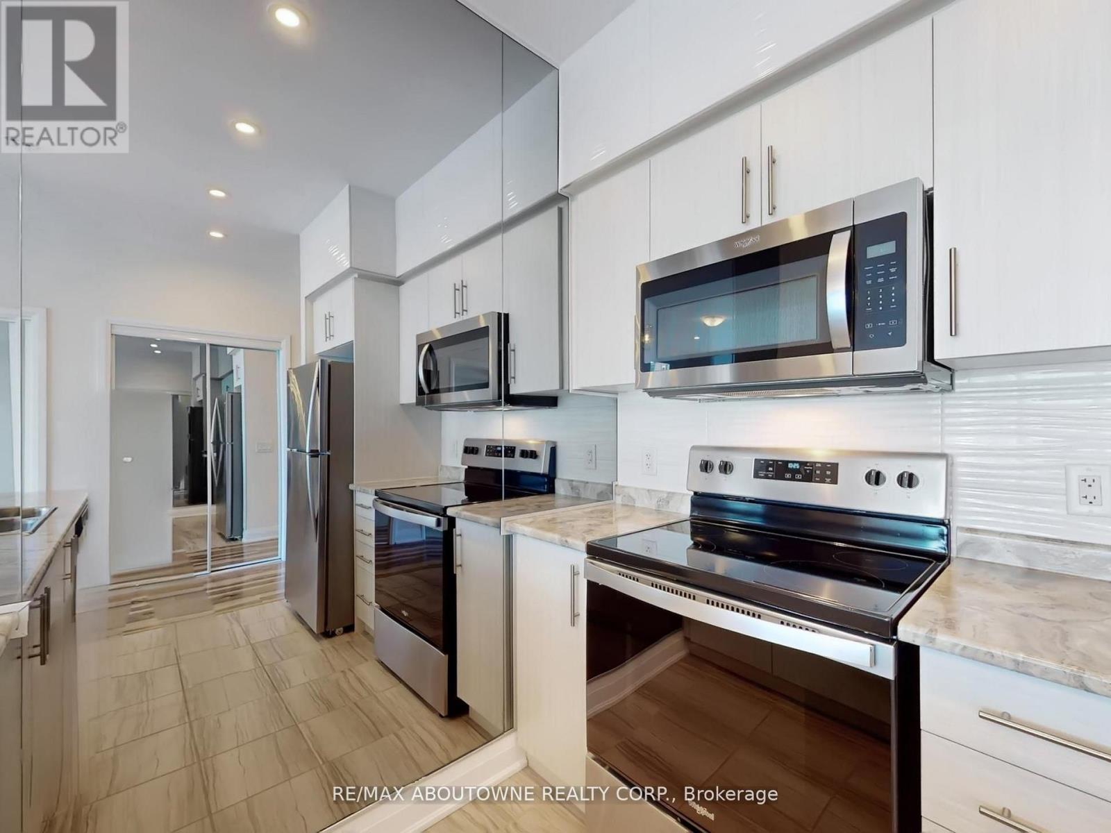 505 - 16 Concord Place, Grimsby, Ontario L3M 0J1 - Photo 12 - X12915512