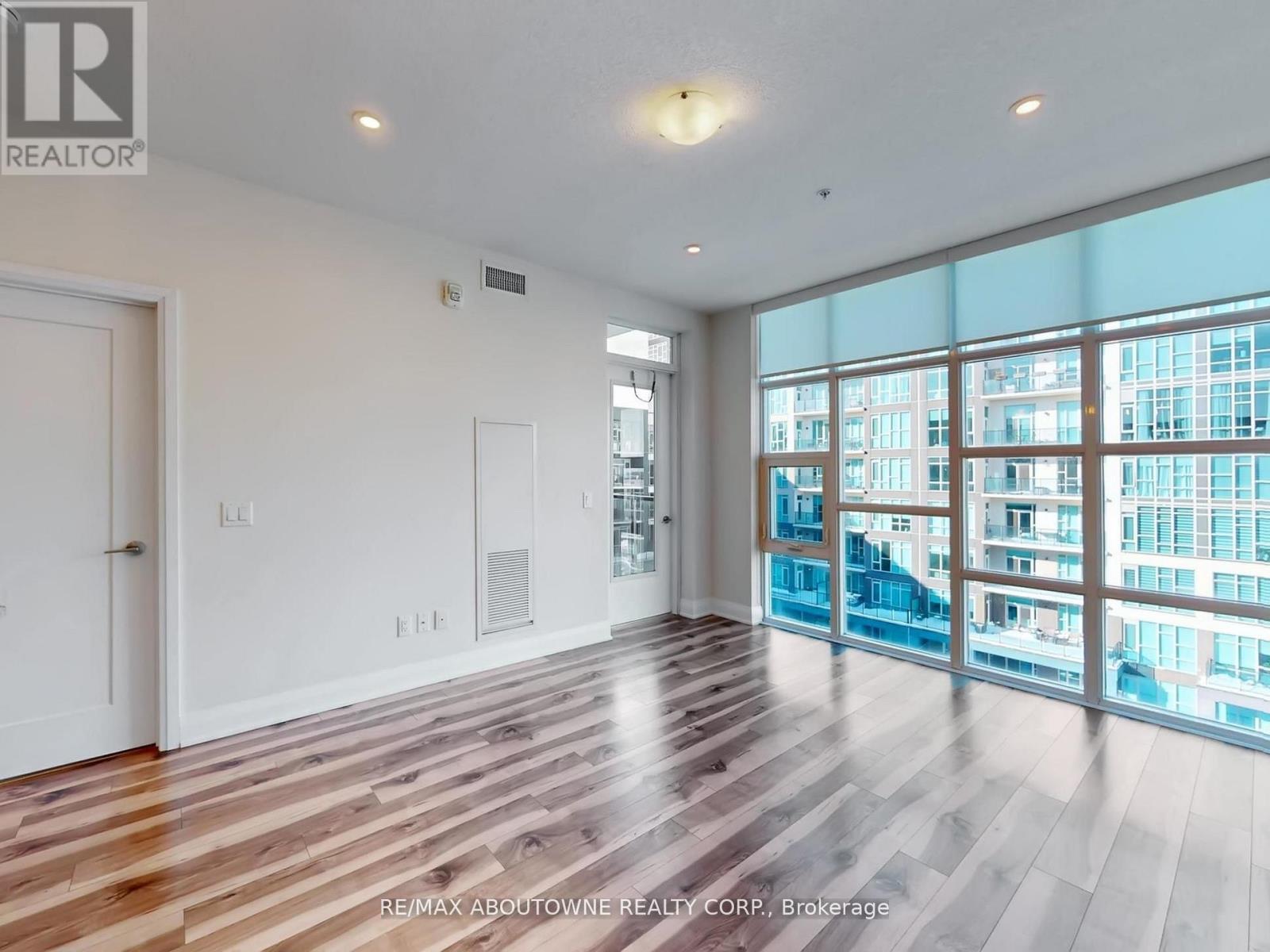 505 - 16 Concord Place, Grimsby, Ontario L3M 0J1 - Photo 7 - X12915512