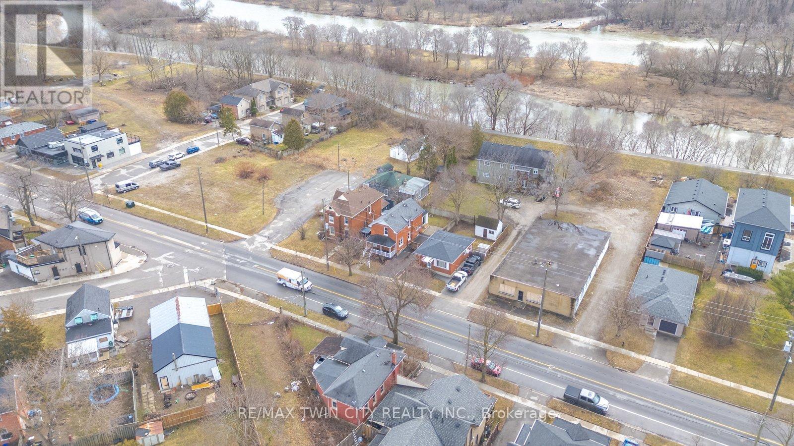 188 Grand River Avenue, Brantford, Ontario  N3T 4X9 - Photo 37 - X12915518