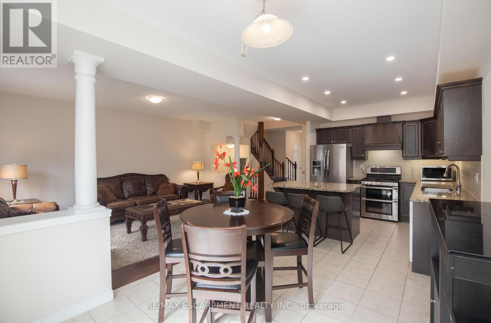 331 Stonehenge Drive, Hamilton, Ontario  L9K 0E8 - Photo 10 - X12915580