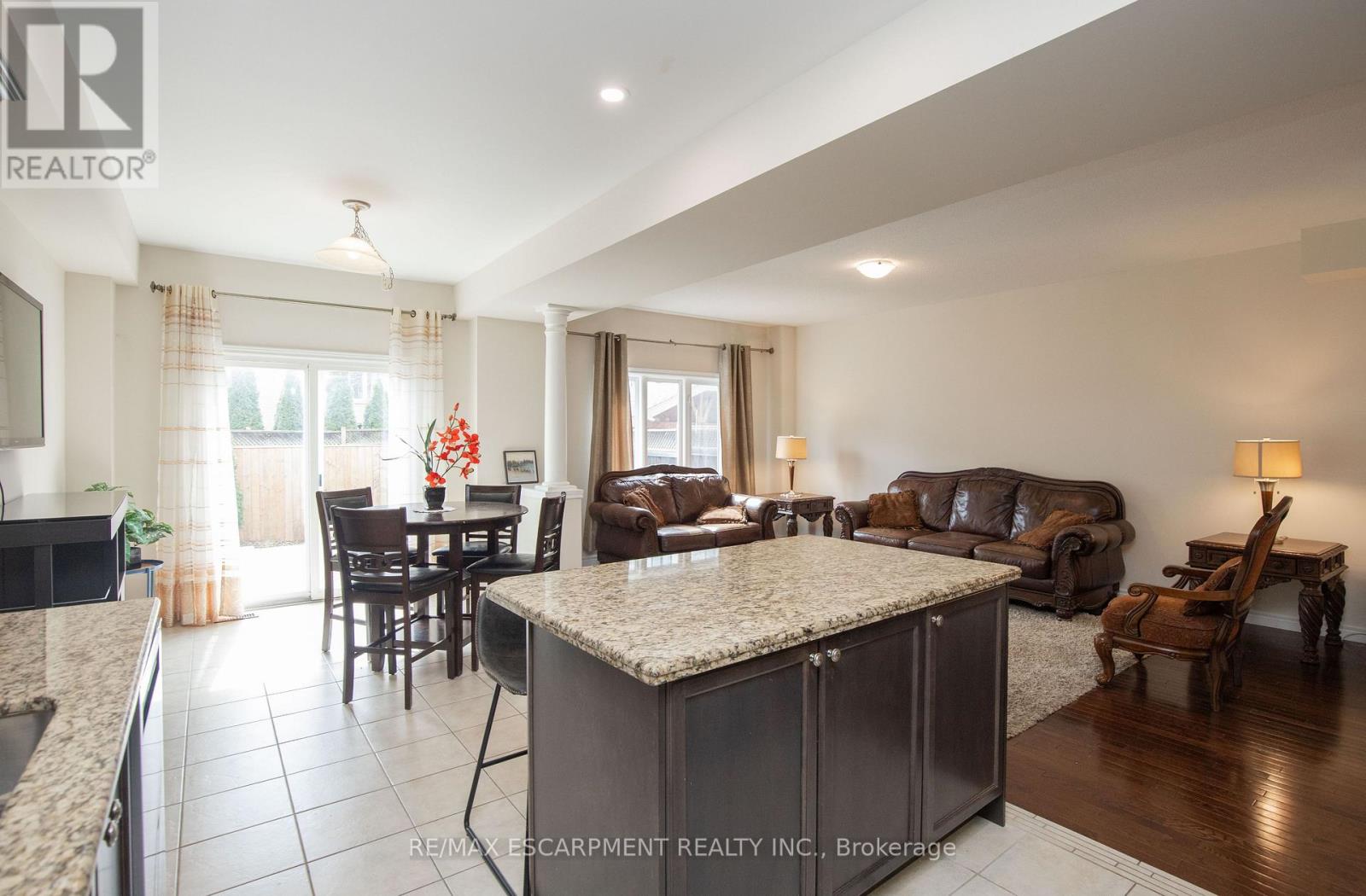 331 Stonehenge Drive, Hamilton, Ontario  L9K 0E8 - Photo 13 - X12915580