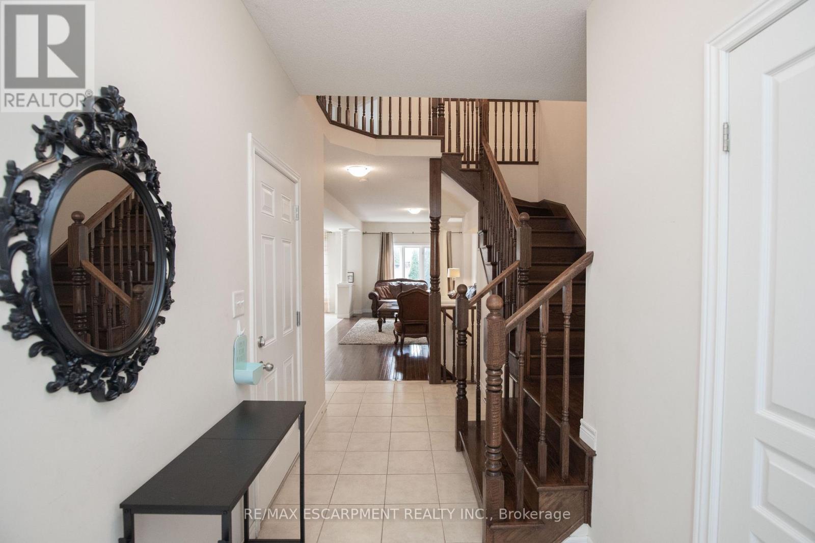 331 Stonehenge Drive, Hamilton, Ontario  L9K 0E8 - Photo 3 - X12915580