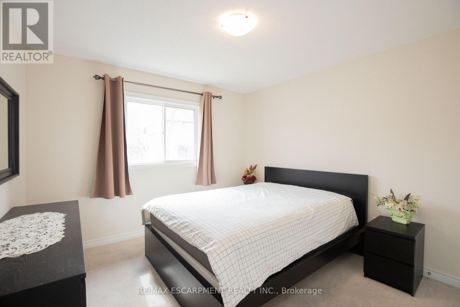 331 Stonehenge Drive, Hamilton, Ontario  L9K 0E8 - Photo 31 - X12915580