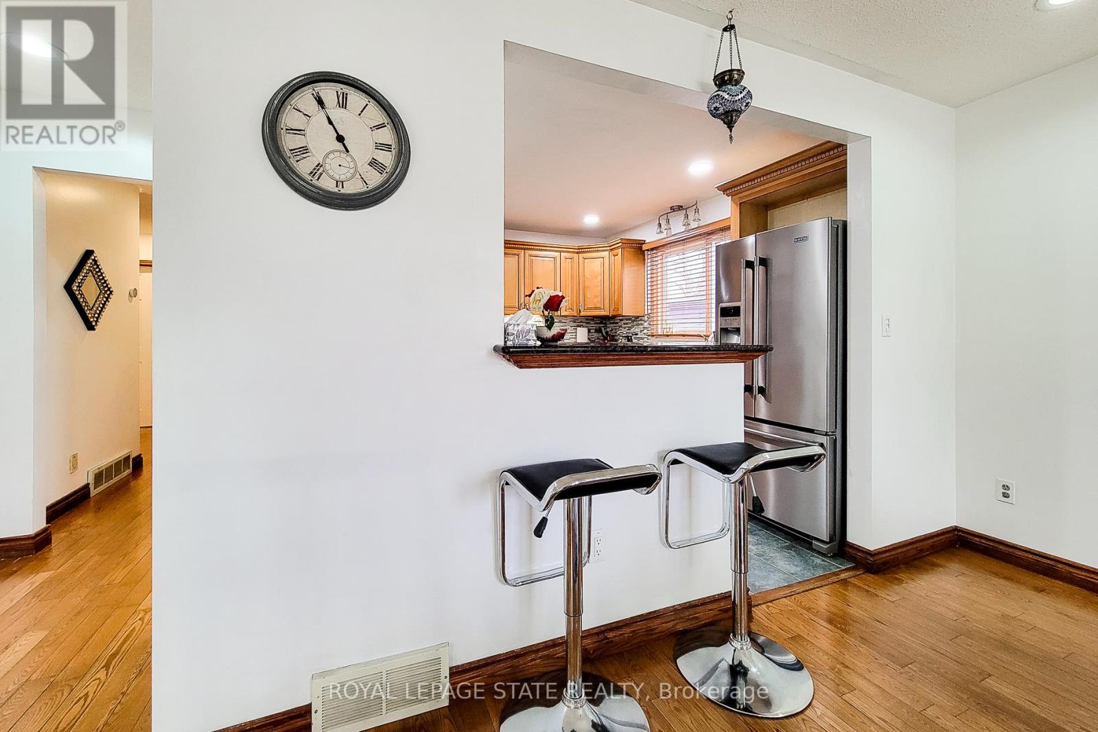 114 Juanita Drive, Hamilton, Ontario  L9C 2G3 - Photo 20 - X12915594