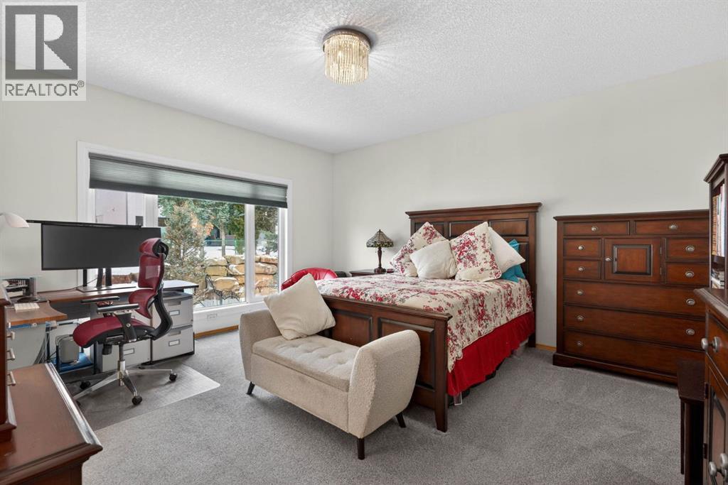 154 Sienna Ridge Landing Sw, Calgary, Alberta  T3H 3T1 - Photo 25 - A2292344