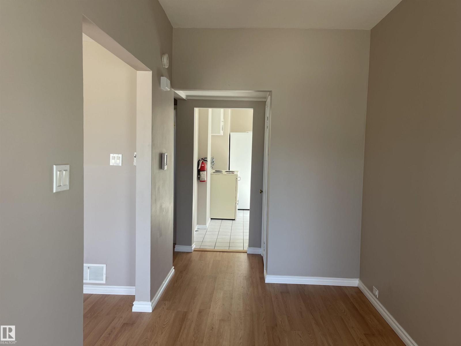 11161 96 St Nw, Edmonton, Alberta  T5G 1S8 - Photo 2 - E4478822