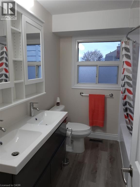 34 Elmwood Avenue Unit# 201, Cambridge, Ontario  N1R 4X9 - Photo 13 - 40813846