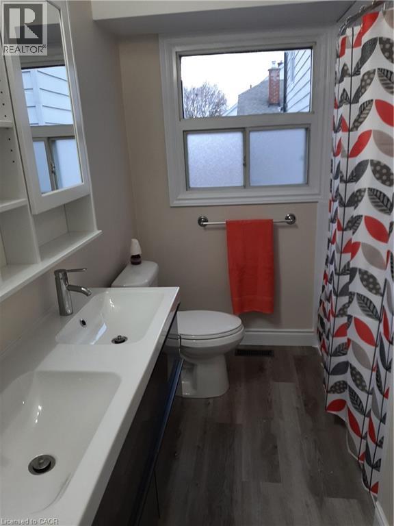 34 Elmwood Avenue Unit# 201, Cambridge, Ontario  N1R 4X9 - Photo 6 - 40813846