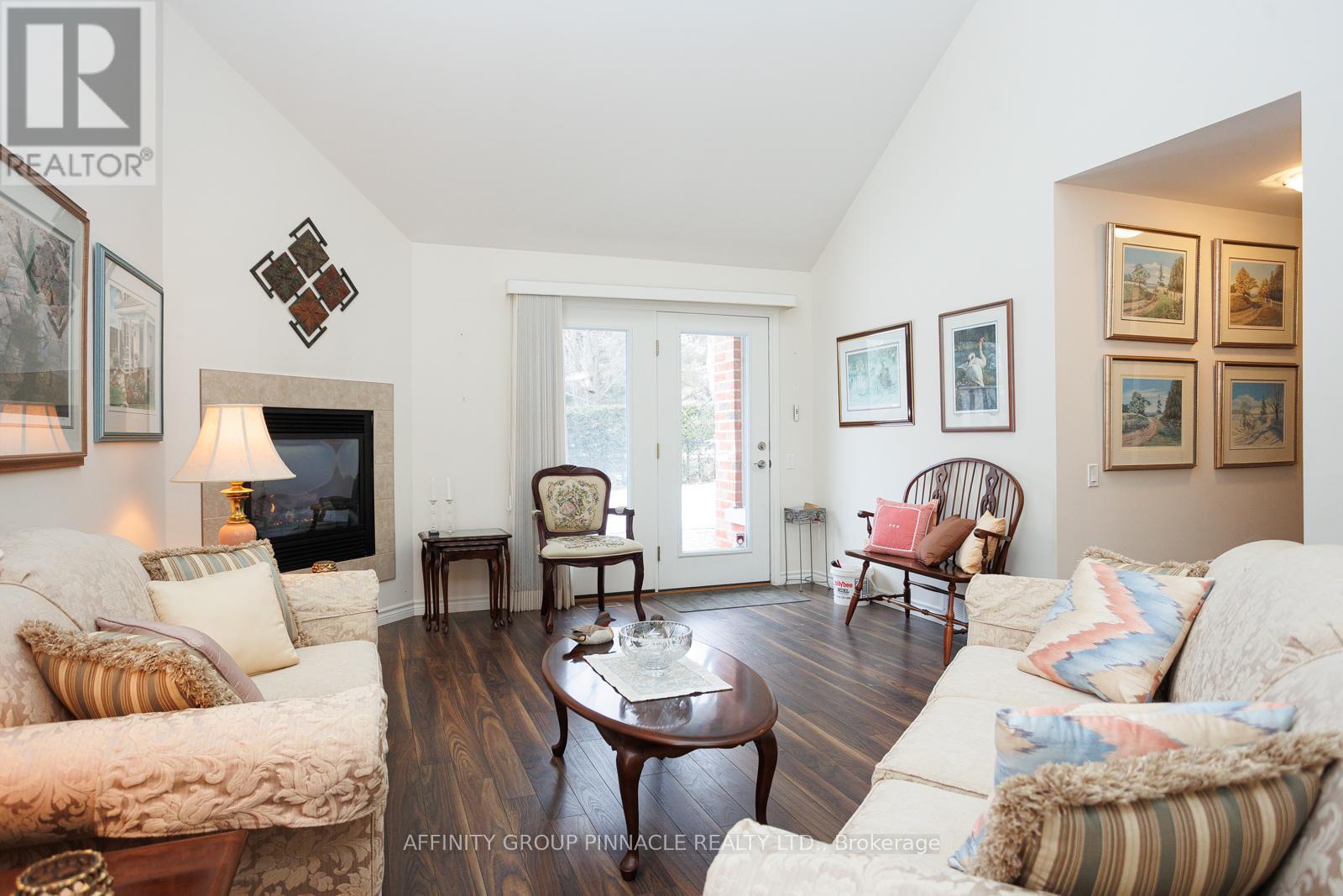 33 Green Arbour Way, Kawartha Lakes, Ontario  K9V 0E7 - Photo 12 - X12915702