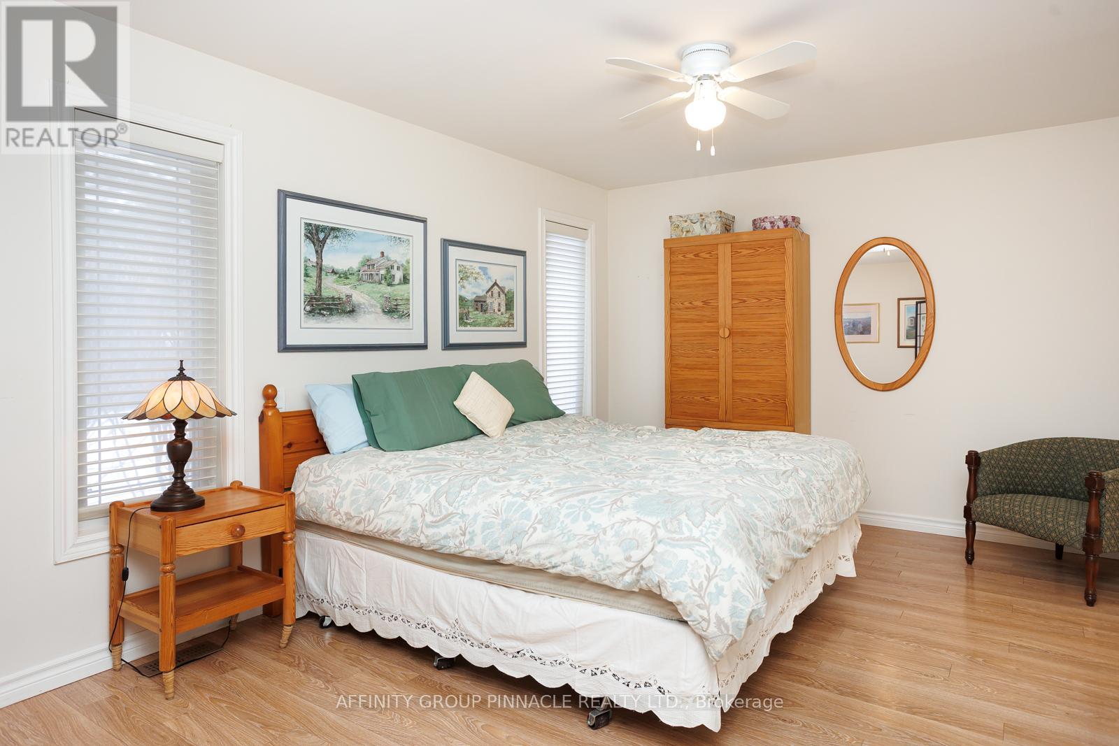 33 Green Arbour Way, Kawartha Lakes, Ontario  K9V 0E7 - Photo 18 - X12915702