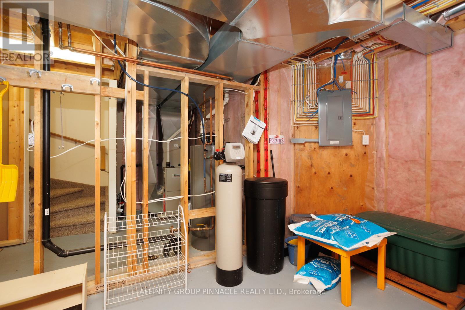 33 Green Arbour Way, Kawartha Lakes, Ontario  K9V 0E7 - Photo 38 - X12915702