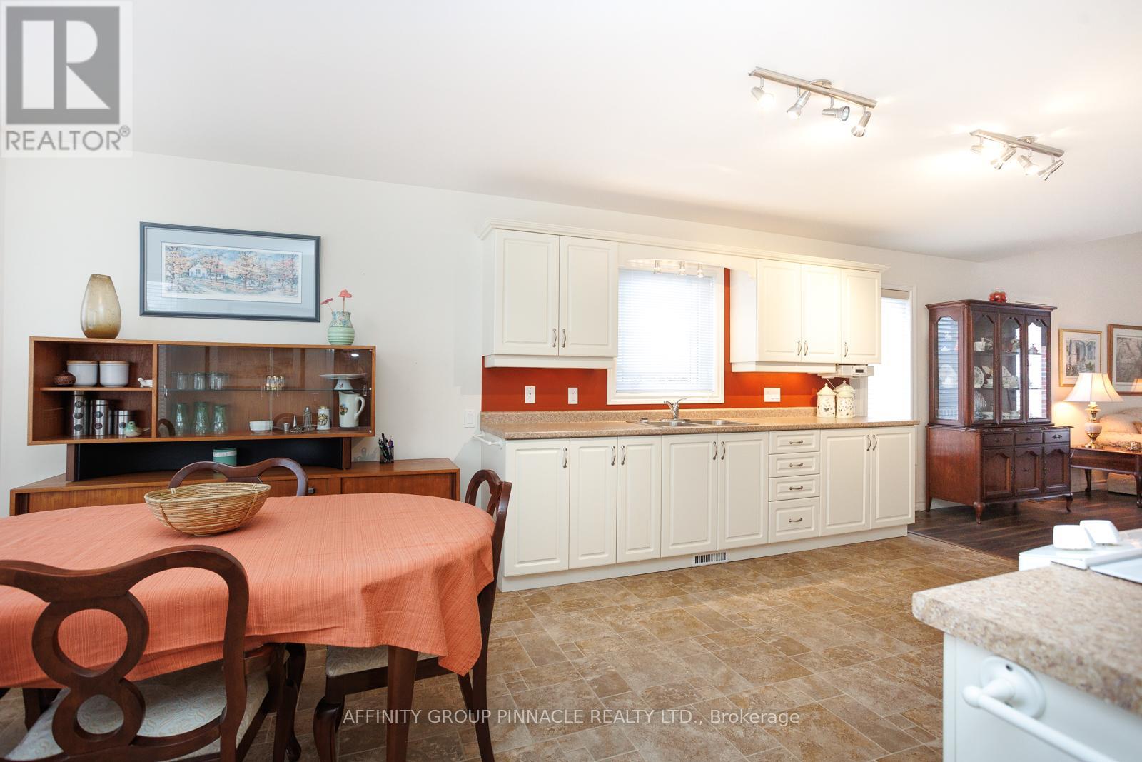 33 Green Arbour Way, Kawartha Lakes, Ontario  K9V 0E7 - Photo 7 - X12915702