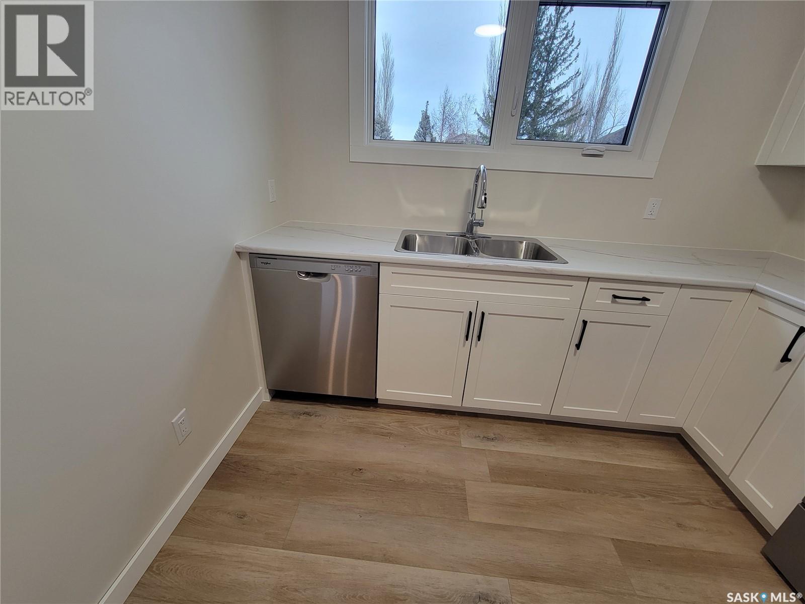 357 5th Avenue W, Unity, Saskatchewan  S0K 4L0 - Photo 7 - SK030974