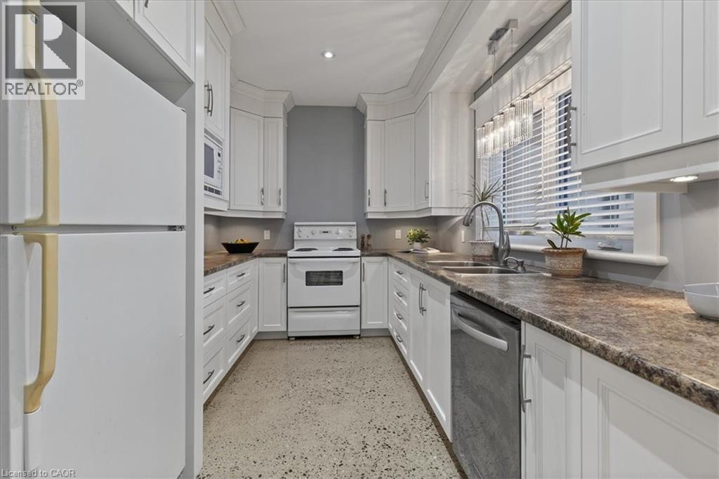 86 Canters Close, Kitchener, Ontario  N2C 2R3 - Photo 32 - 40796061