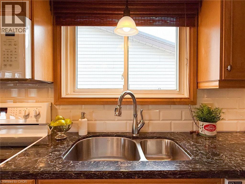 8 Ross Street, Waterford, Ontario  N0E 1Y0 - Photo 18 - 40813472